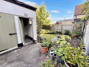 Photo 11- click for photo gallery